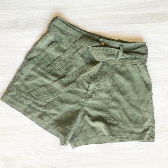 Abercrombie & Fitch Pants - Abercrombie & Fitch High Waist Paper Bag Shorts NWT